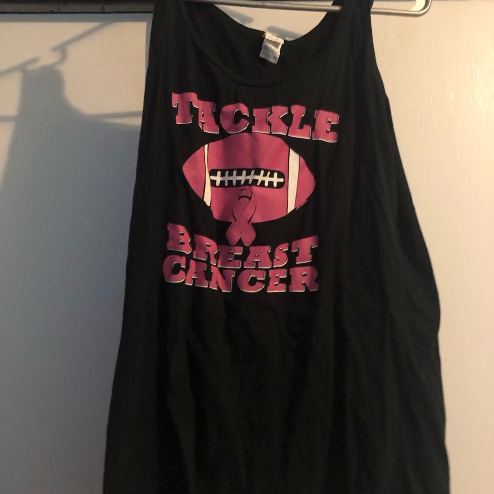 Women’s breast cancer football shirt
